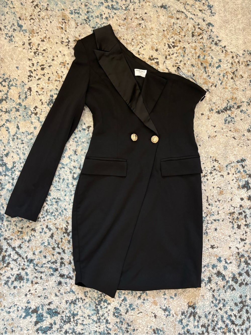 Miss Circle Keep One Up Crepe One-Shoulder Black Blazer Dress - Picture 4 of 7